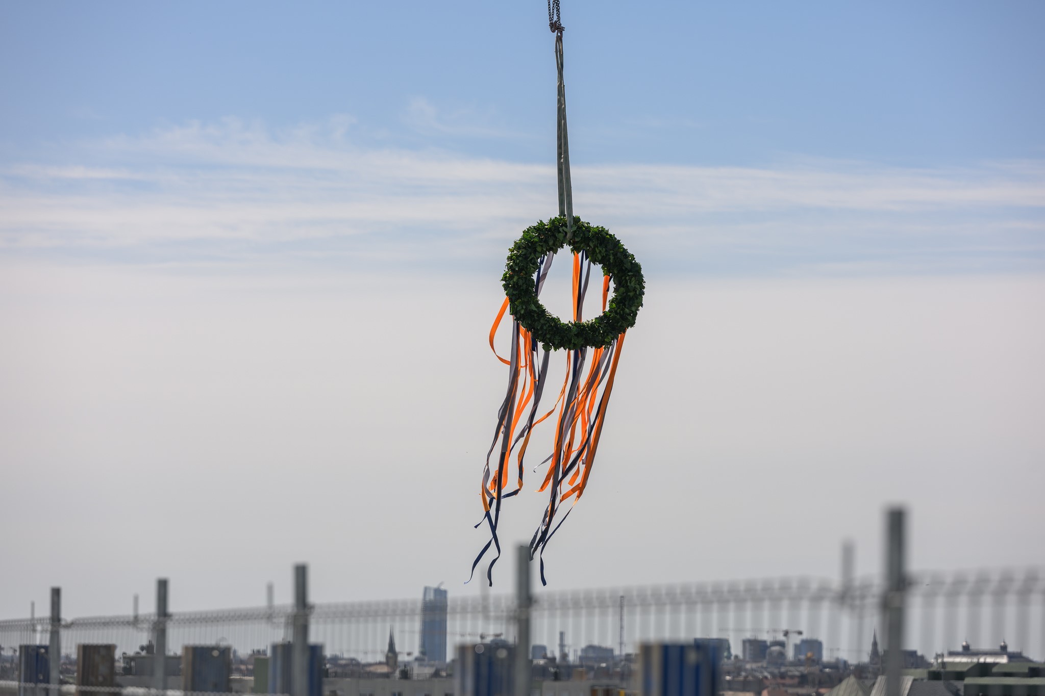 Skanska marks major progress at H2Offices Phase 2 - Topping out ceremony