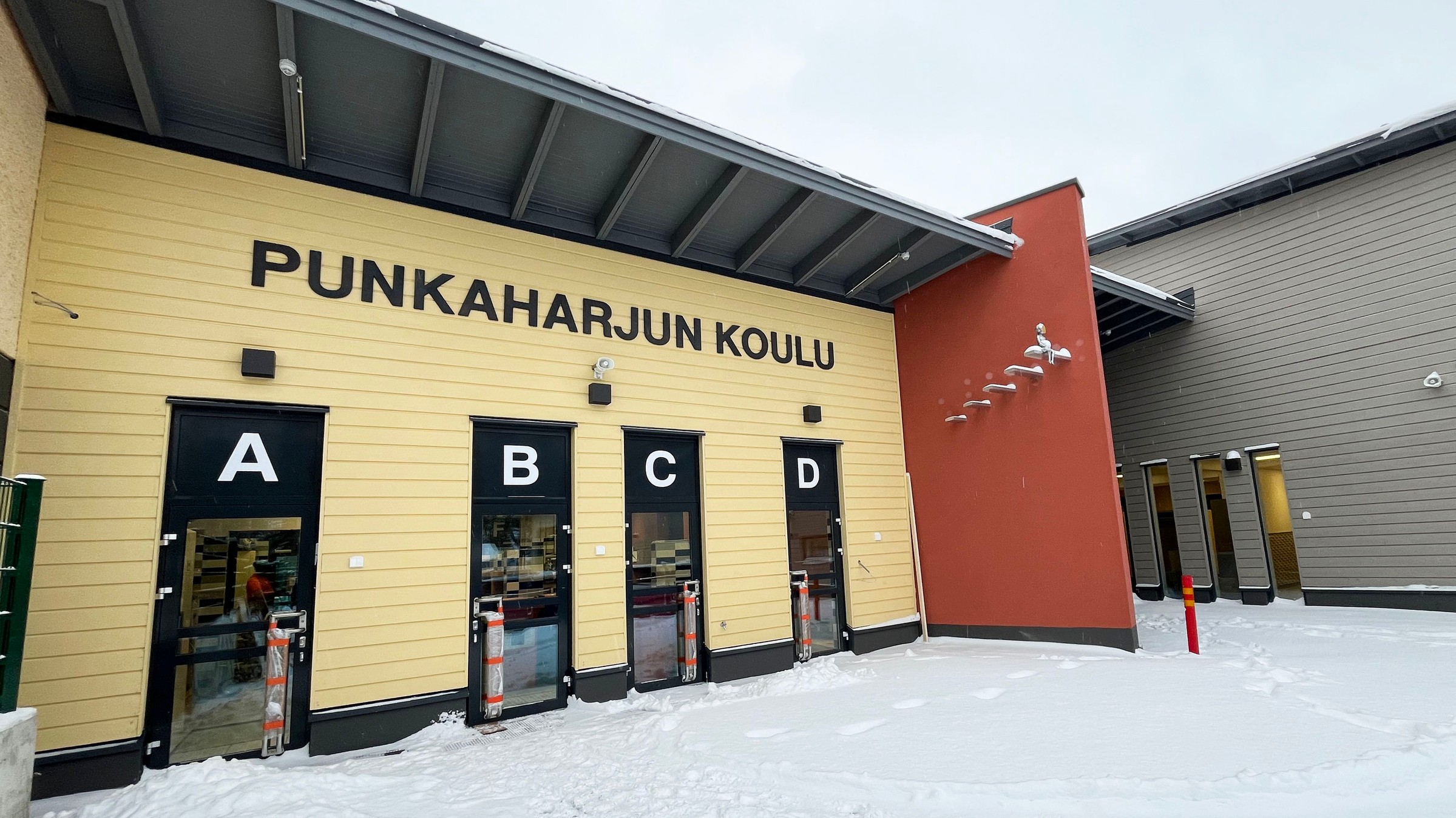 Punkaharjun koulu 1920x1080 Punkaharjun koulu viimeistelyvaiheessa marraskuussa 2023