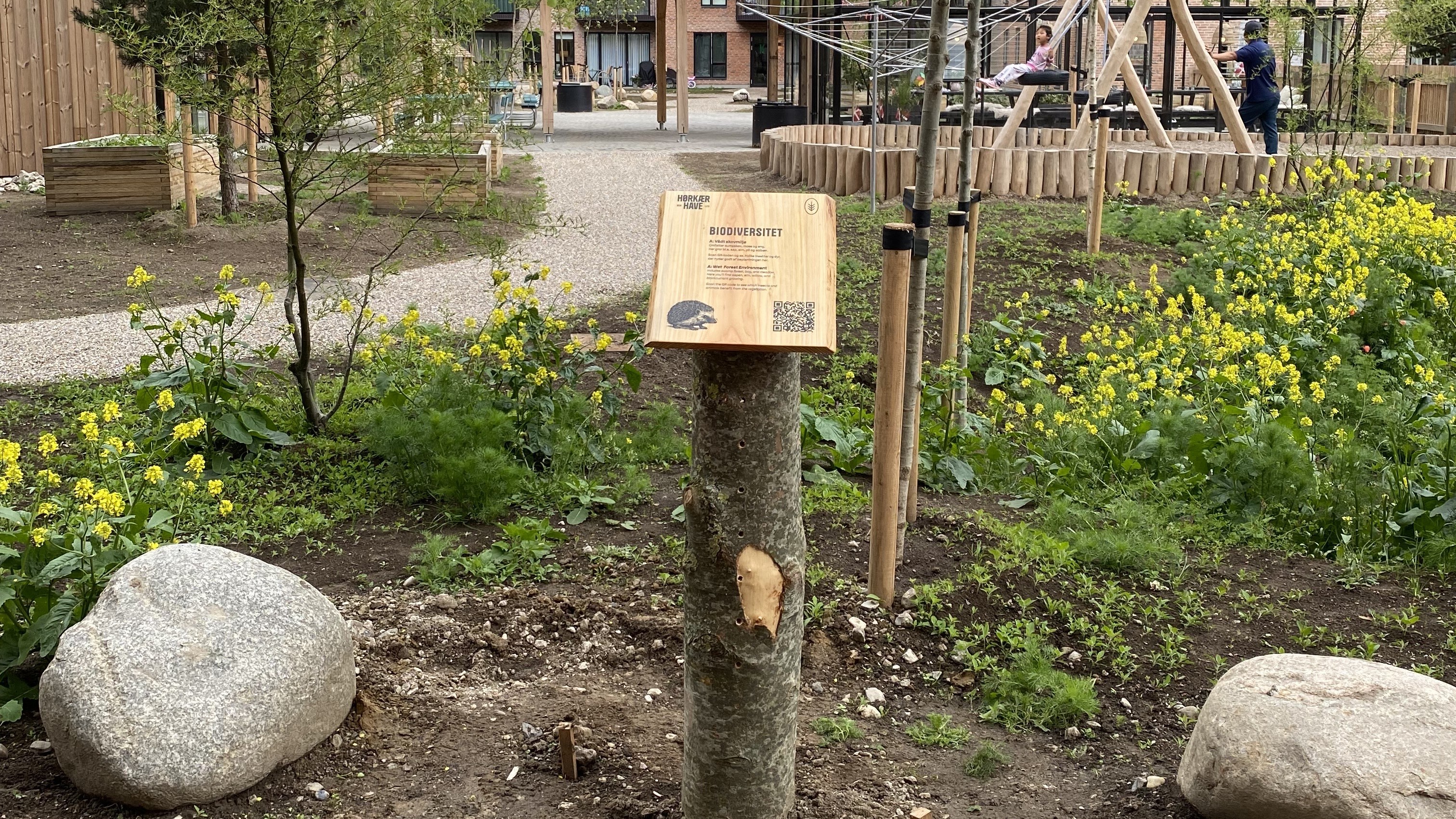 Skilt med information om biodiversitet