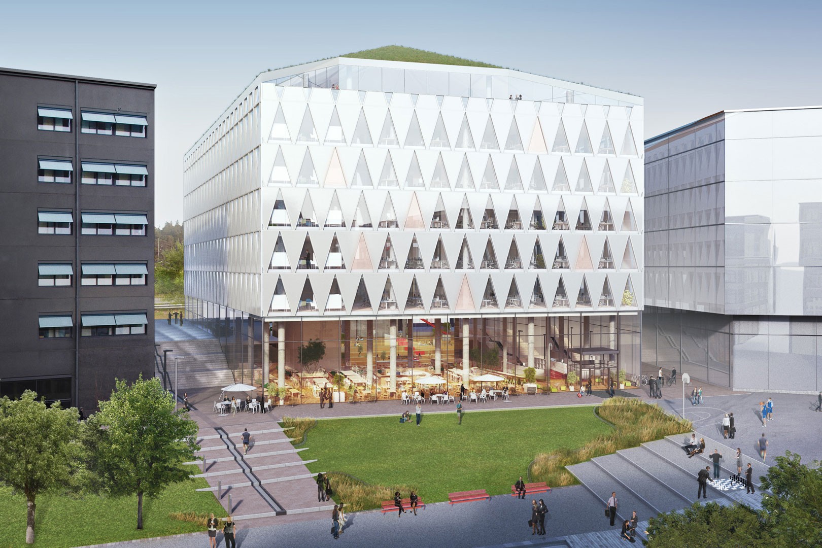 Modern kontorsbyggnad med glasfasad och grönt tak Modern glasbyggnad med triangulära paneler, omgiven av grönområde och människor som promenerar.