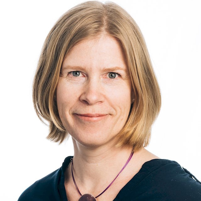 Charlotte Svensson Tengberg En kvinna med blont hår i page.