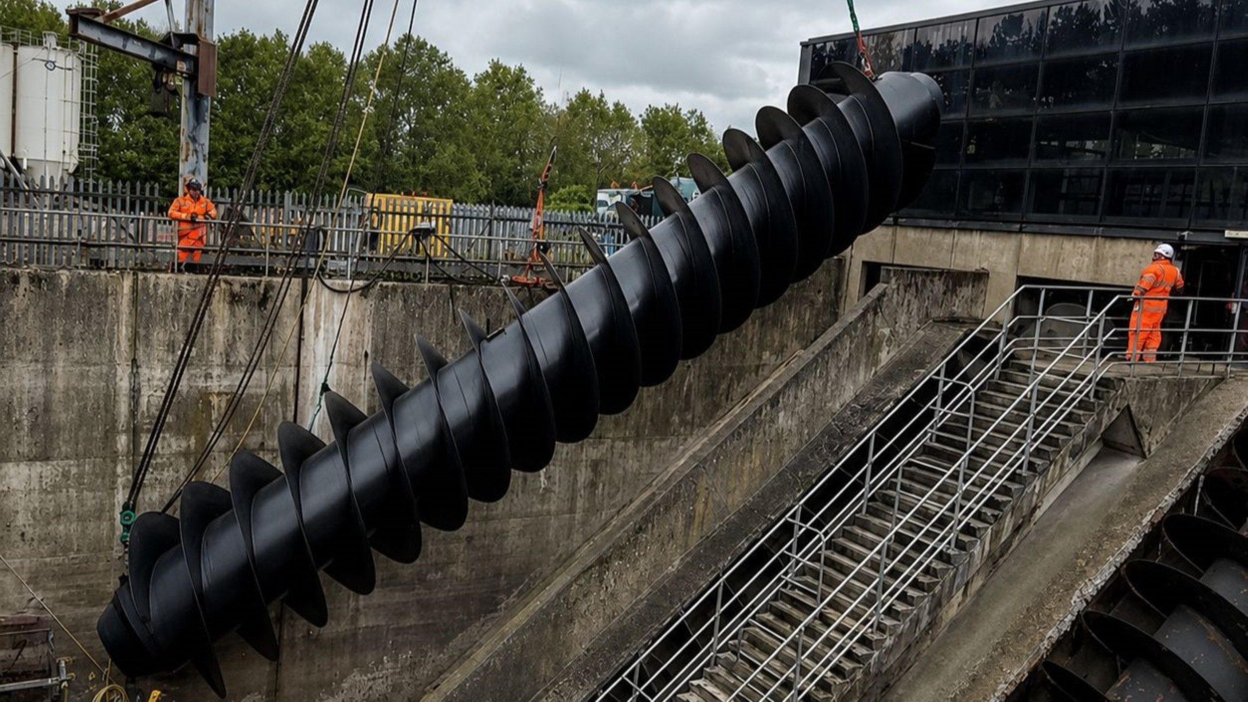 Cotton Valley recycling centre screw pump installation