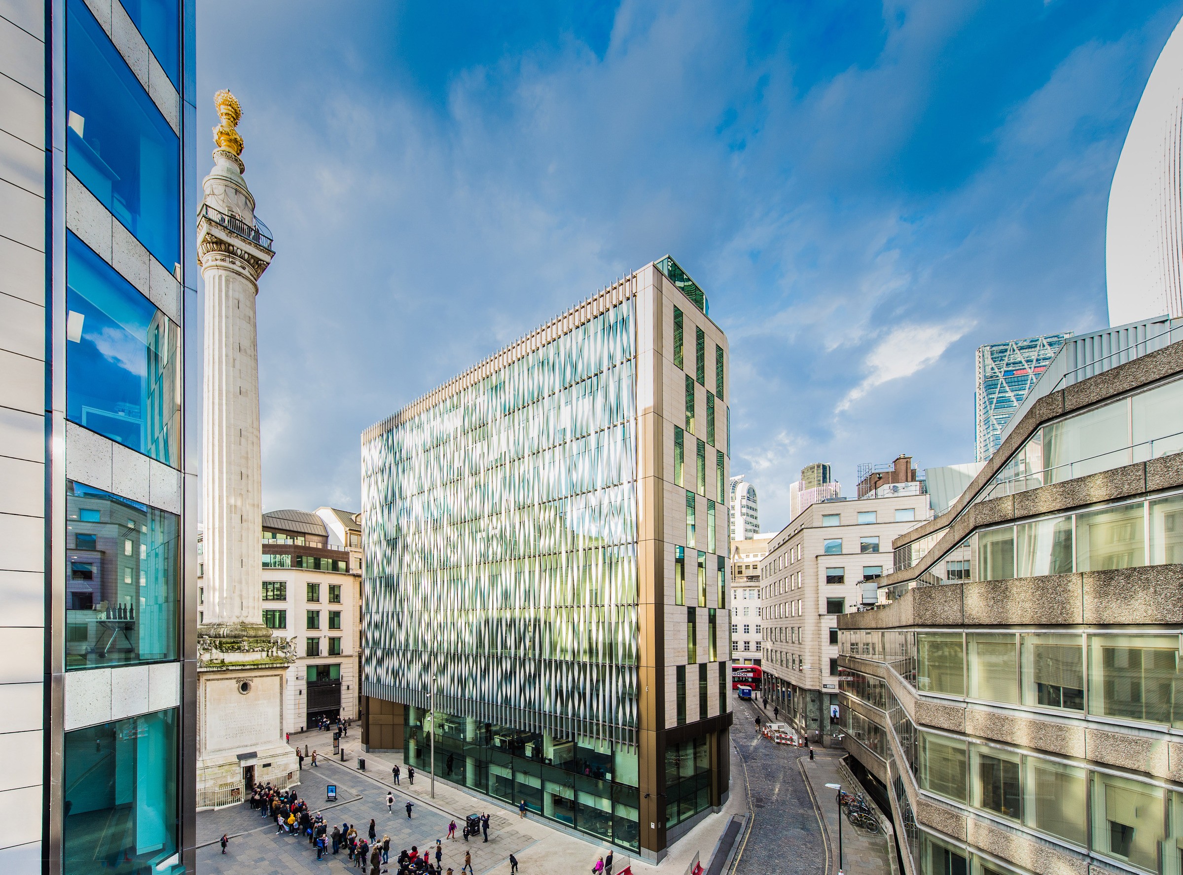171222 UK Monument Exteriors 171222 UK Monument Exteriors