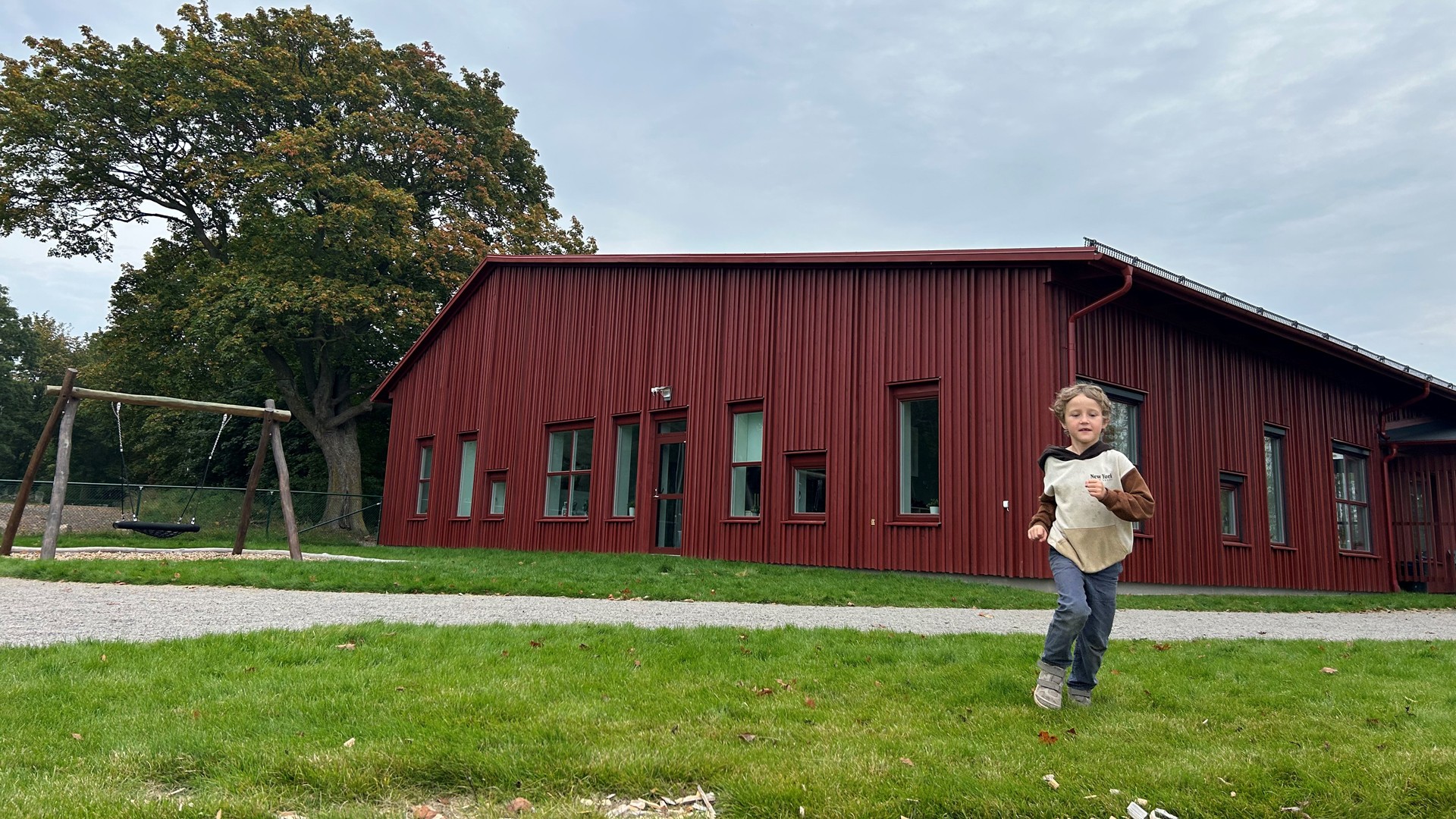 Skanska har byggt en förskola på uppdrag av Borgholms kommun i Gärdslösa. Skanska har byggt en förskola på uppdrag av Borgholms kommun i Gärdslösa.