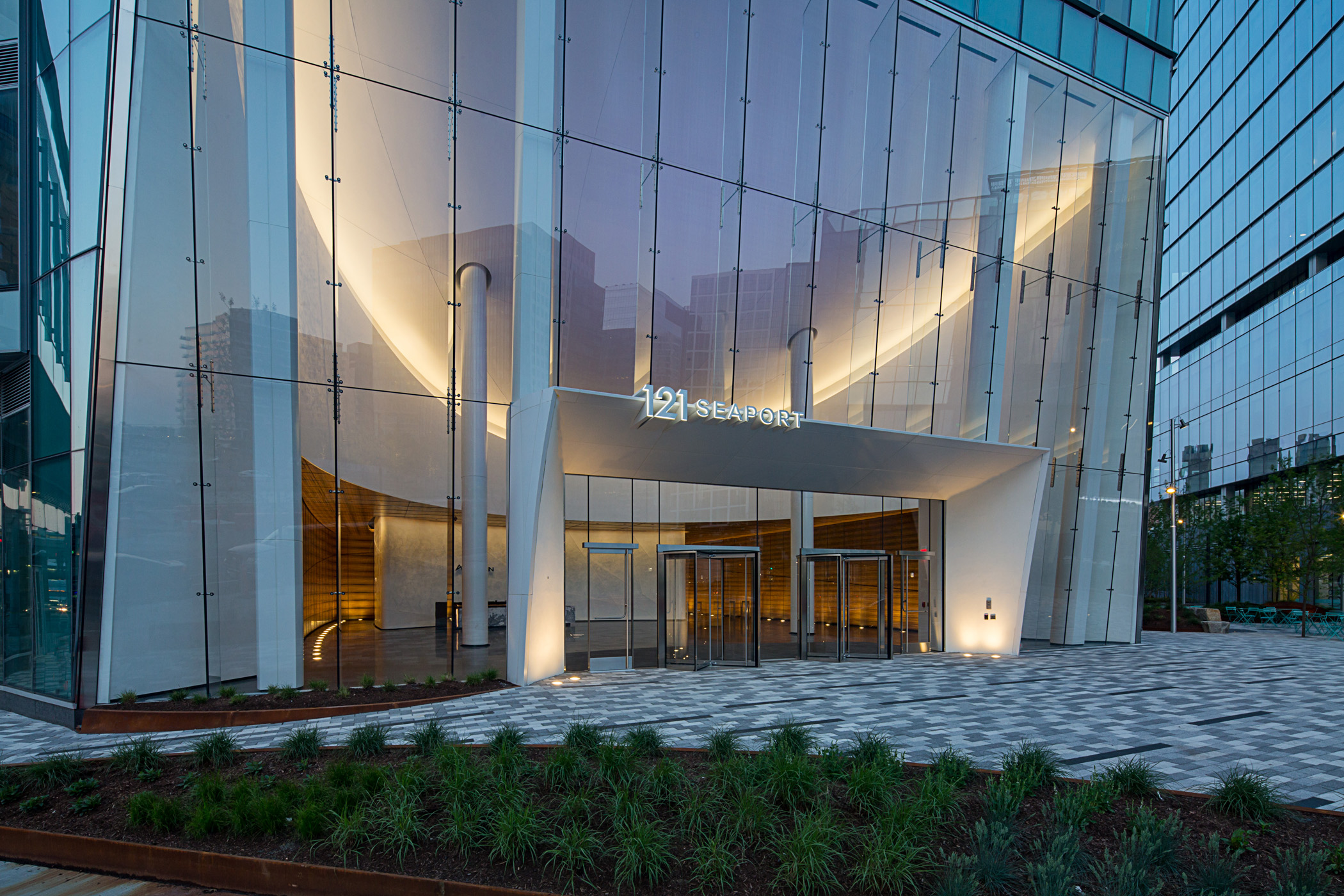 121 Seaport | Skanska in the US